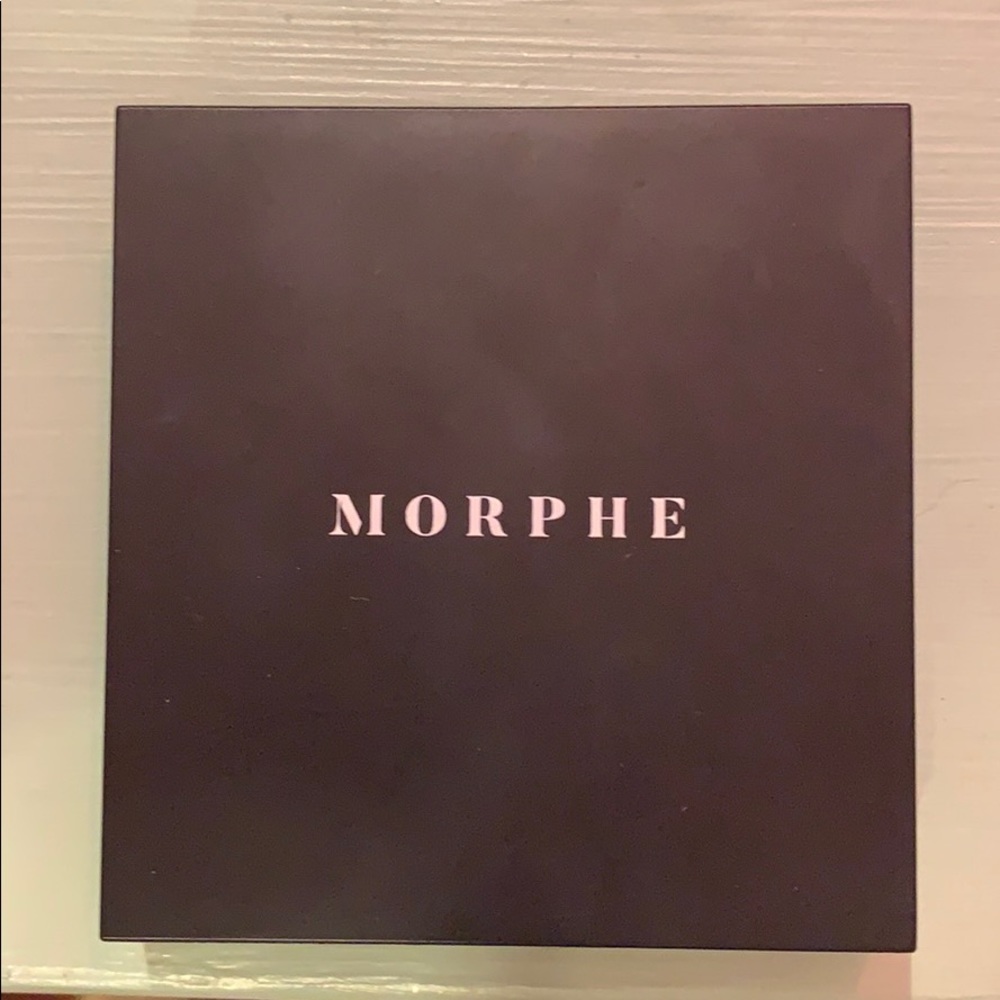 Morphe Brontour